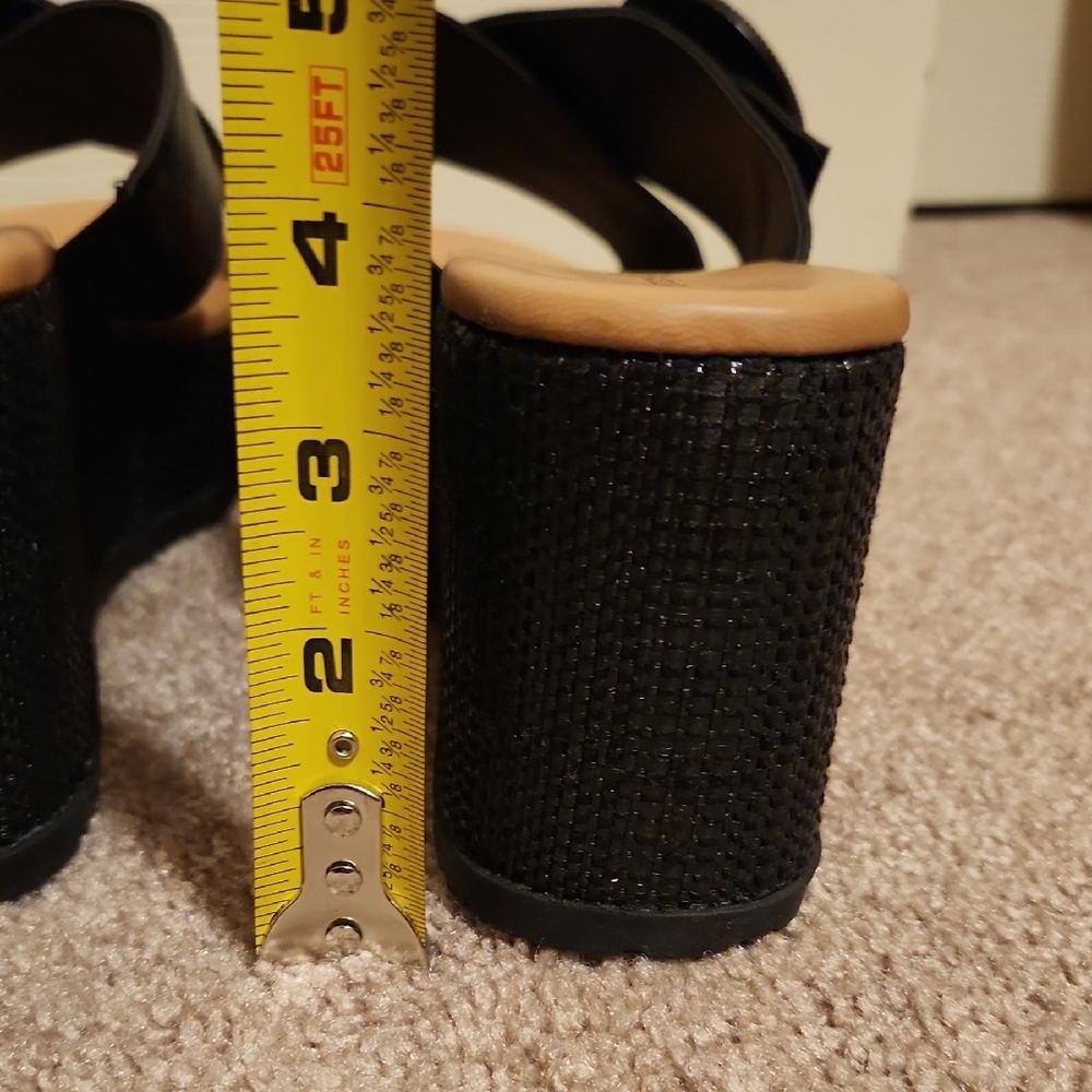 Baretraps Sydney Black Wedge Sandals, 11M, NWOT - Picture 7 of 10